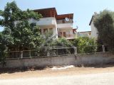 Akbükte Satılık Tripleks 3+1Cadde Üzerinde Merkezde Akbükte Satılık Tripleks 3+1Cadde Üzerinde Merkezde