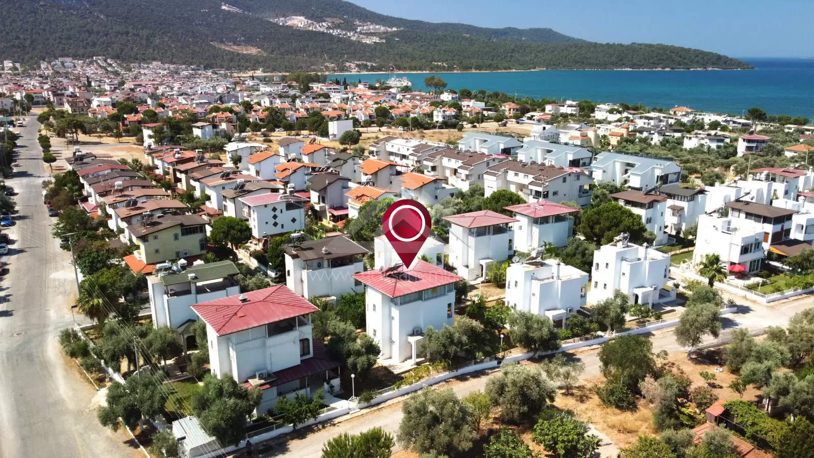 Detached Villa For Sale Center of Akbuk 300 Meters To The Sea